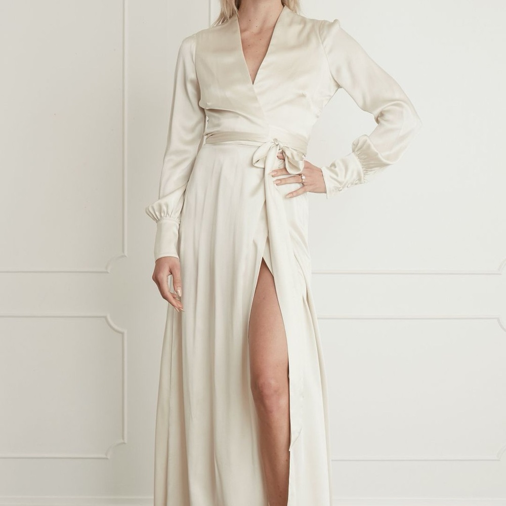 Kamperett Maxi Silk Gown